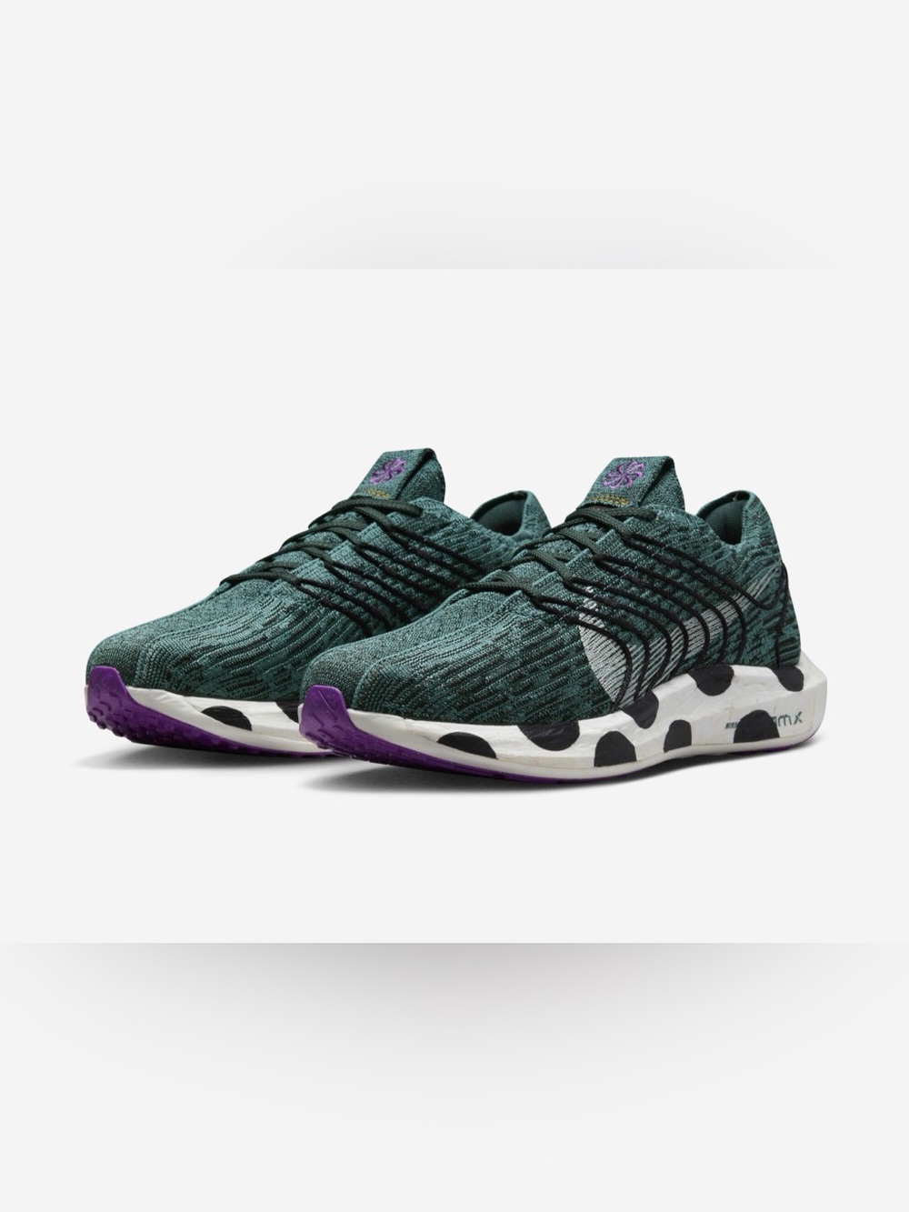Nike Pegasus 11.5 Running Shoes in Teal and White
